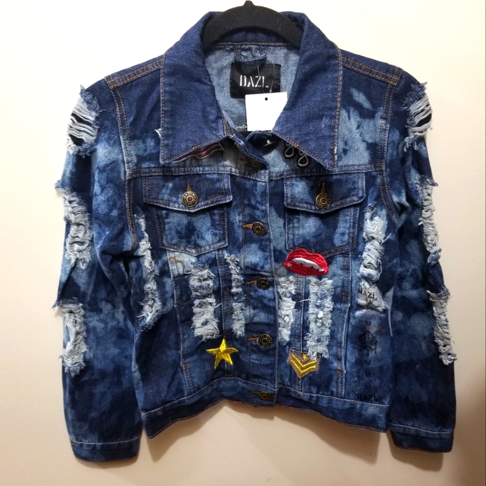 Dazl Heavily Distressed Ripped Edgy Emo Punk Patch Denim Jean Jacket Size Medium